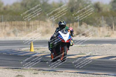 media/Oct-30-2025-Racers Edge (Thu) [[dabbdaf680]]/3-B Group/Session 2 Turn 2/